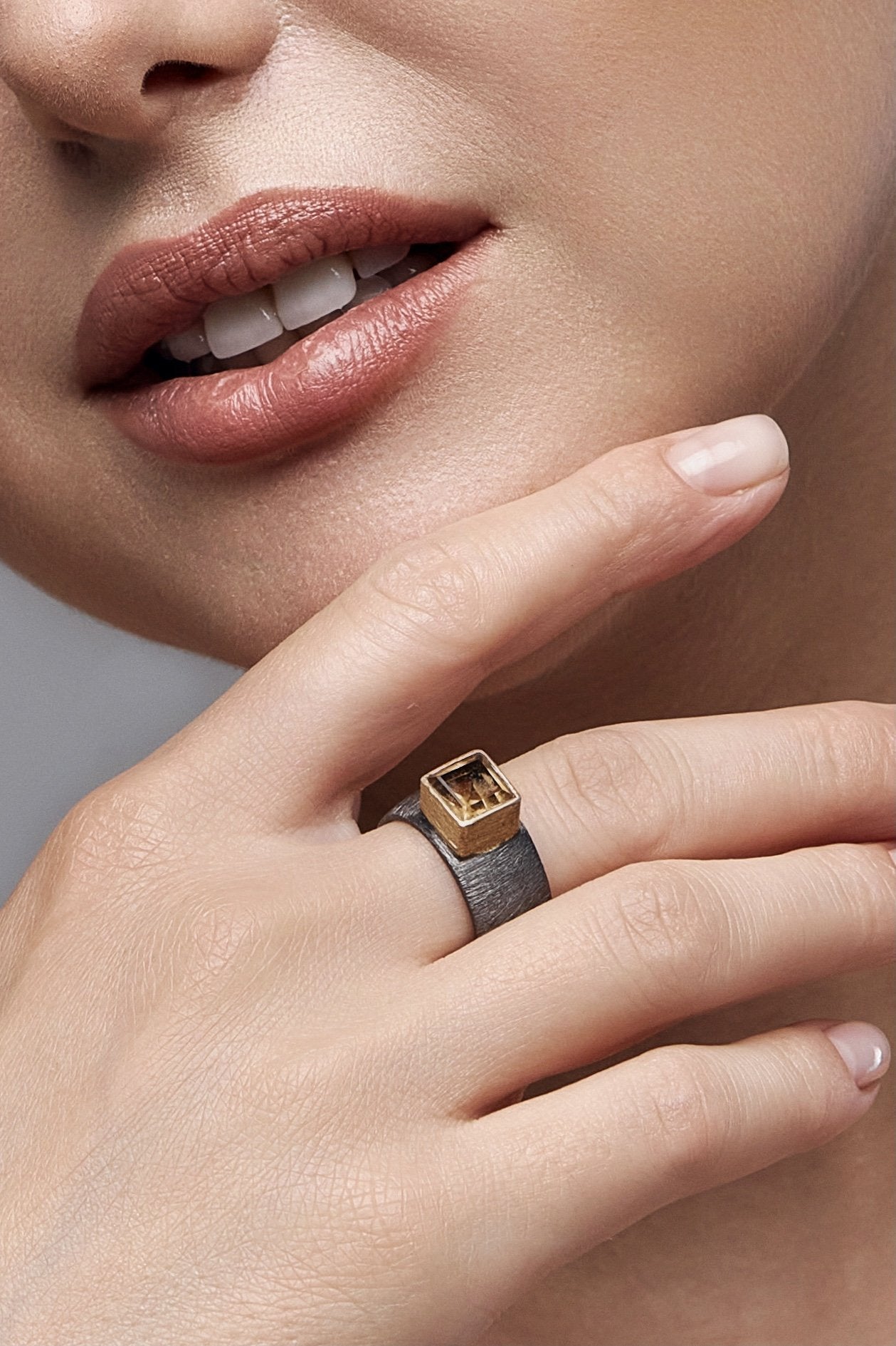 CITRINE DOUBLE BLACK RING