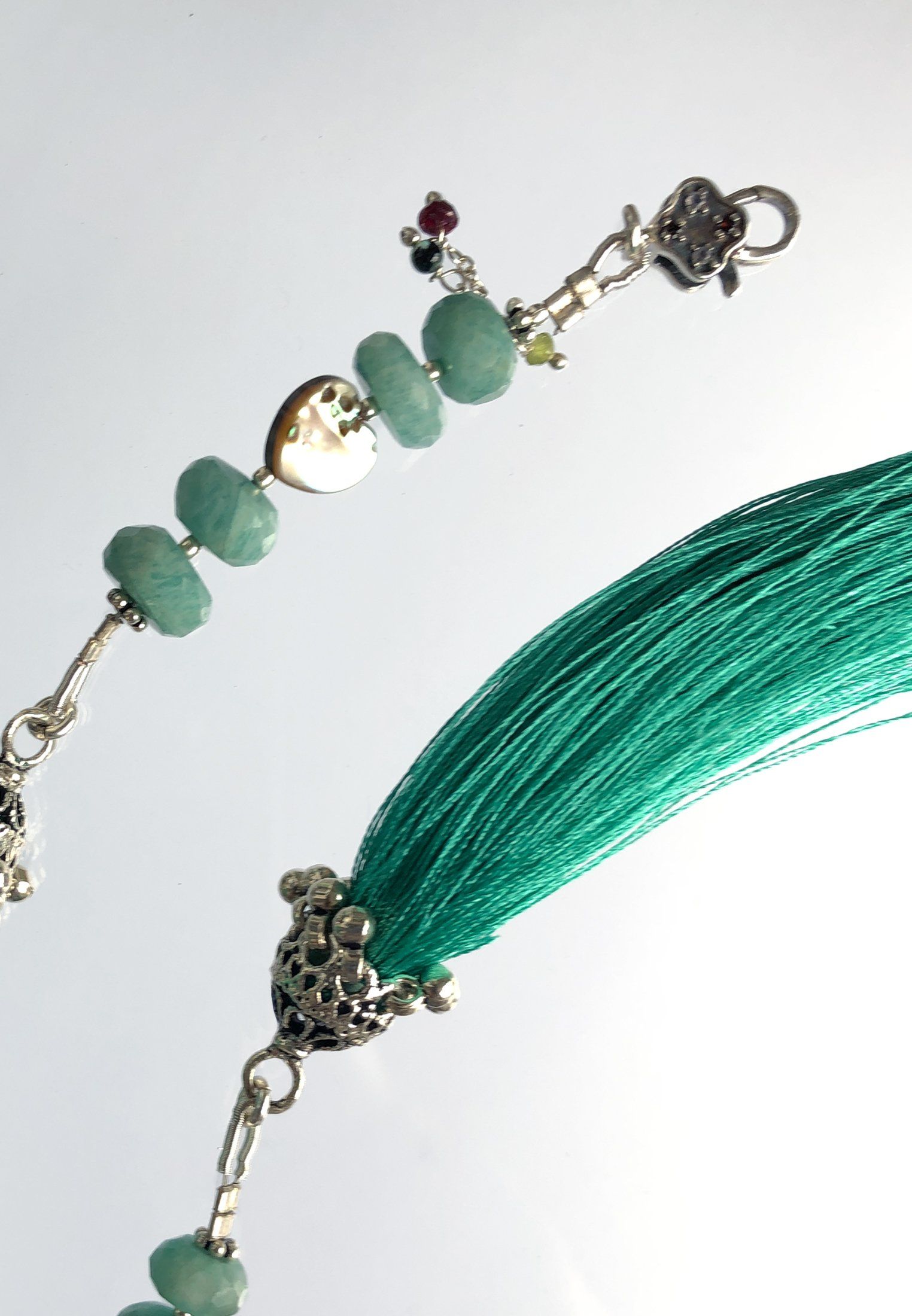 EMERALD TASSEL