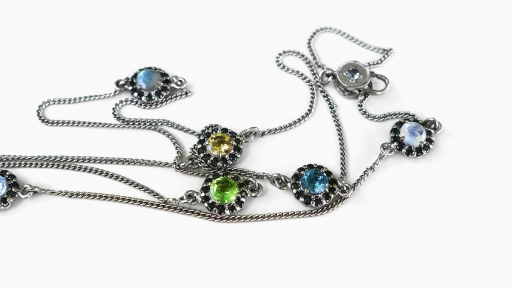 LONG BLACK FLOWER NECKLACE