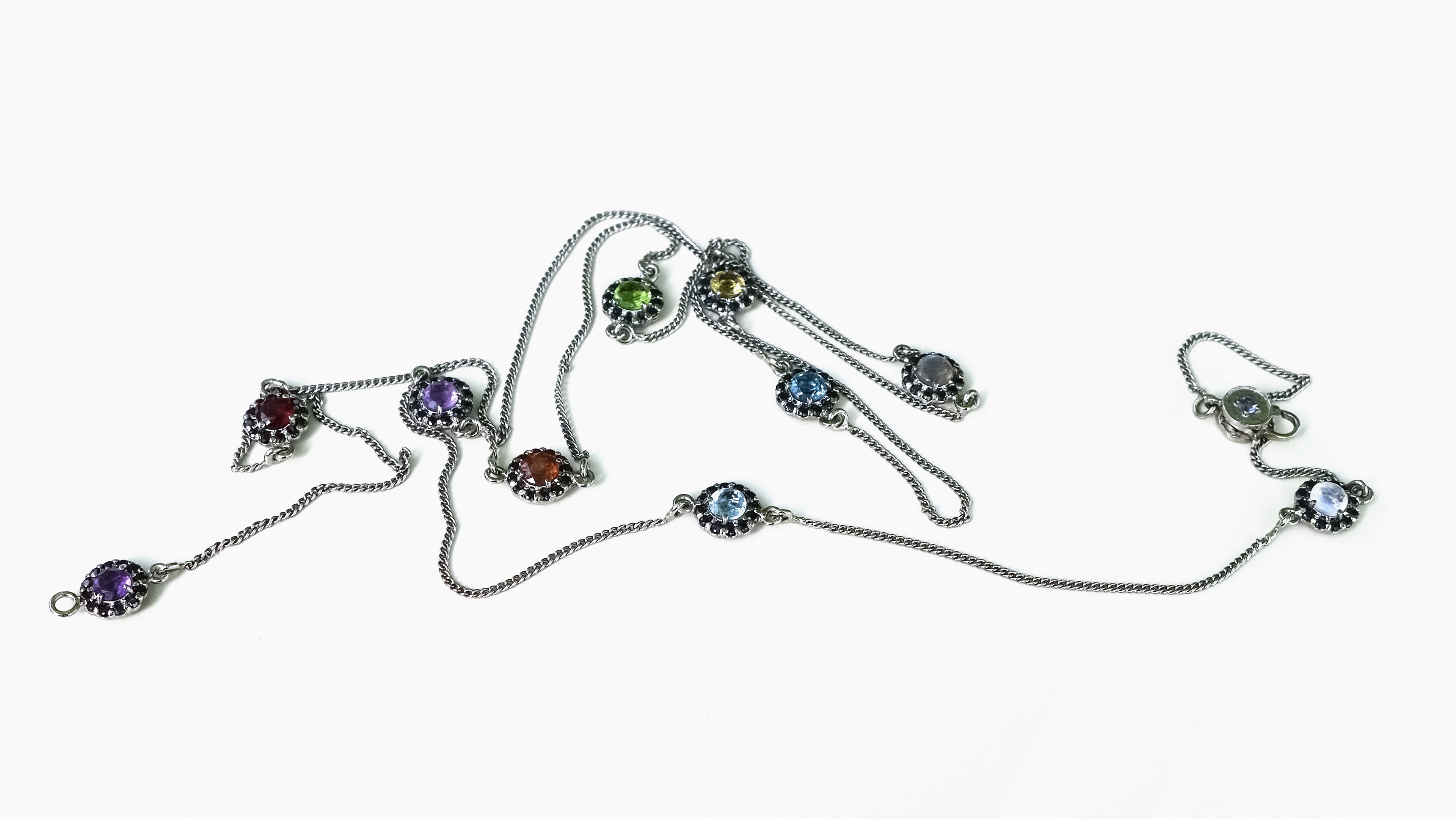 LONG BLACK FLOWER NECKLACE