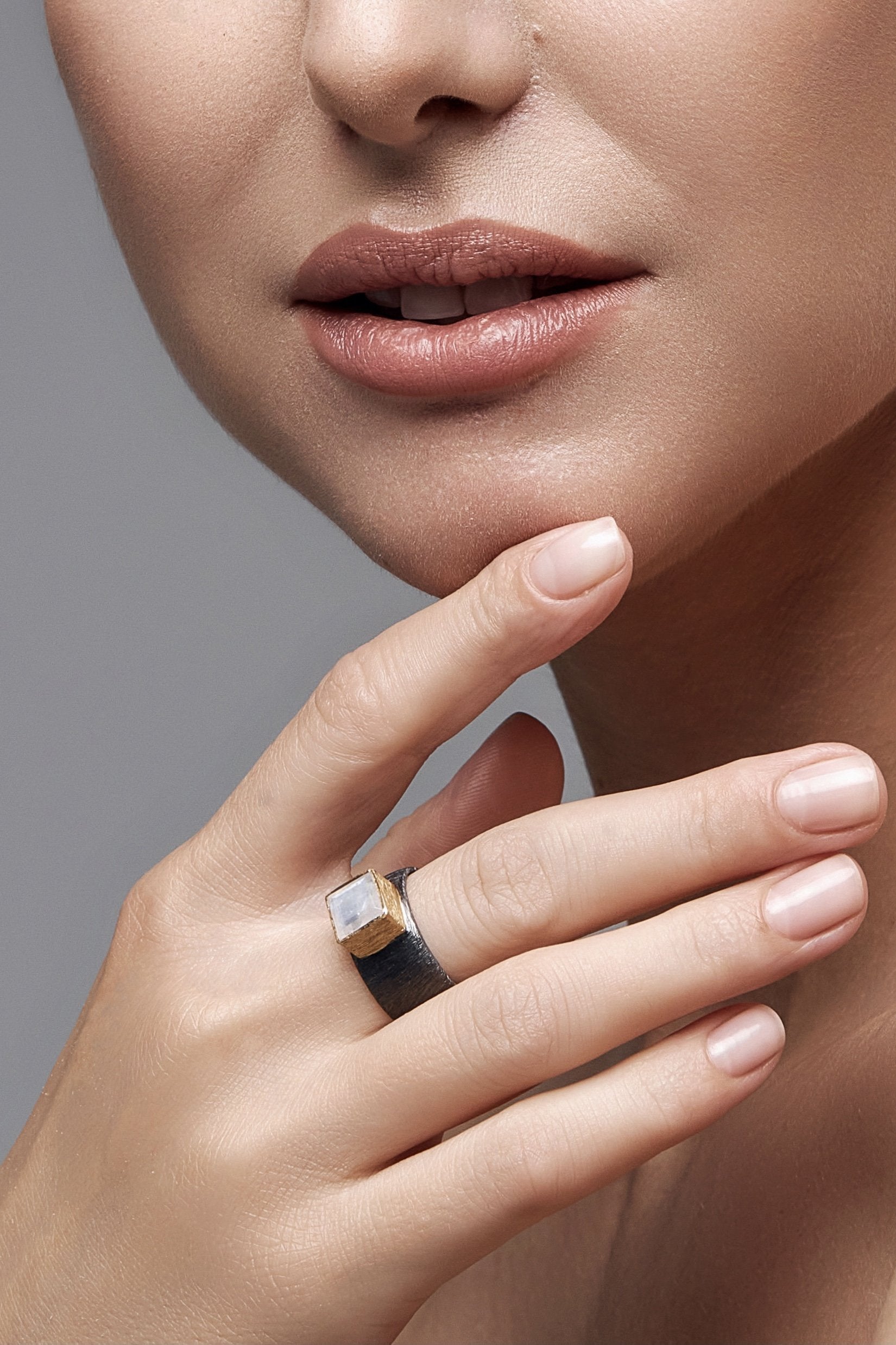 MOONSTONE DOUBLE BLACK RING