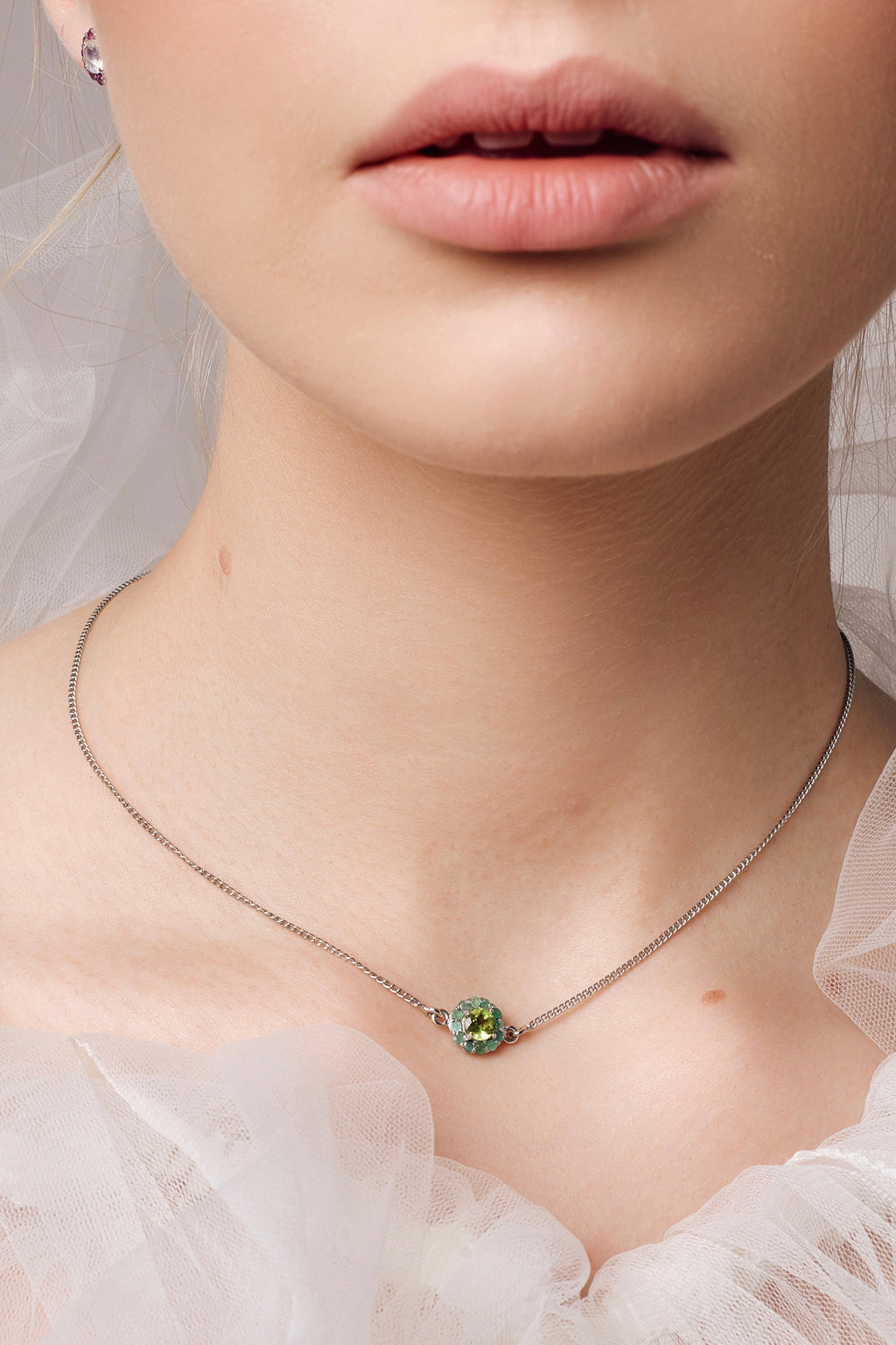 NECKLACE GREEN FLOWER