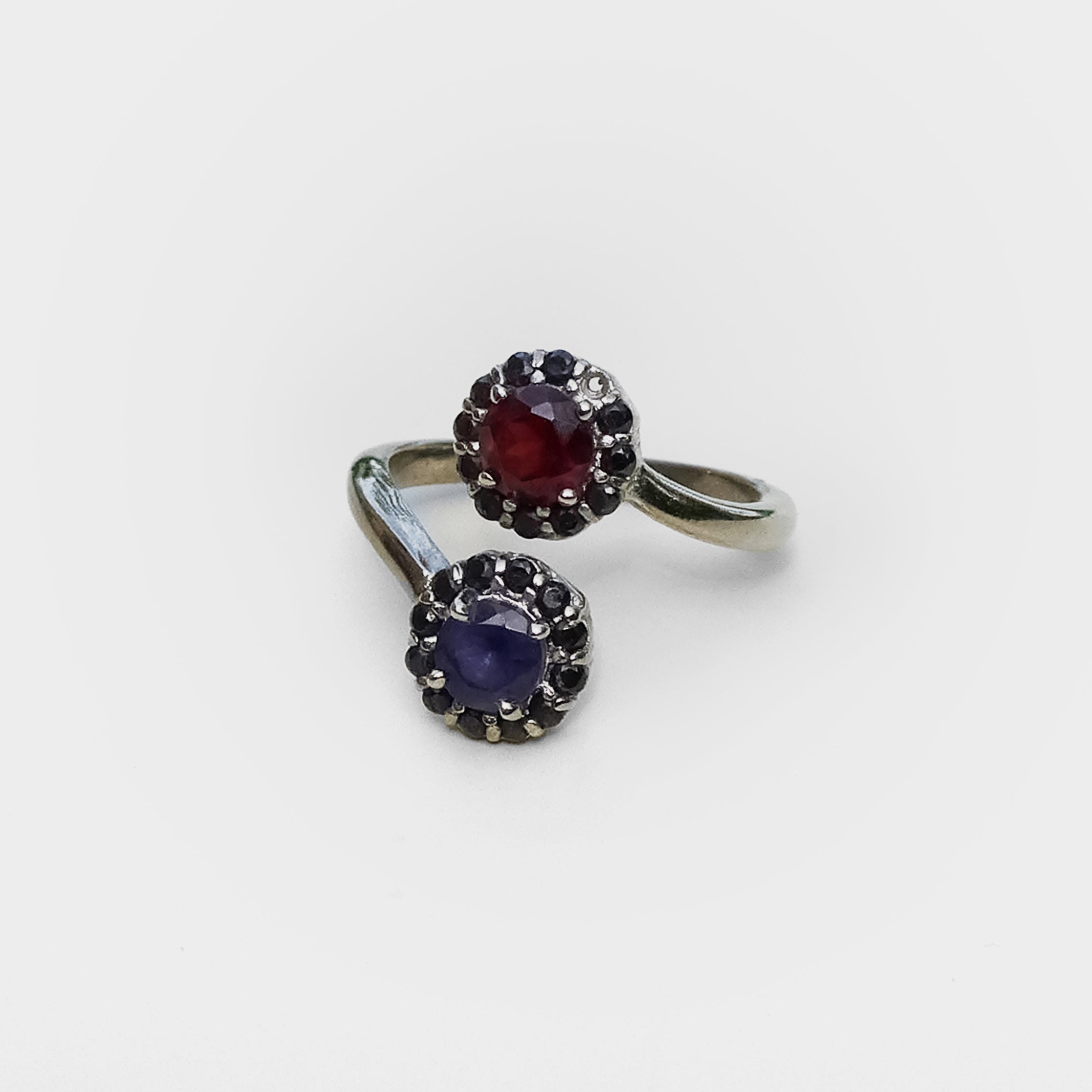 RED AND DEEP BLUE FLOWER RING