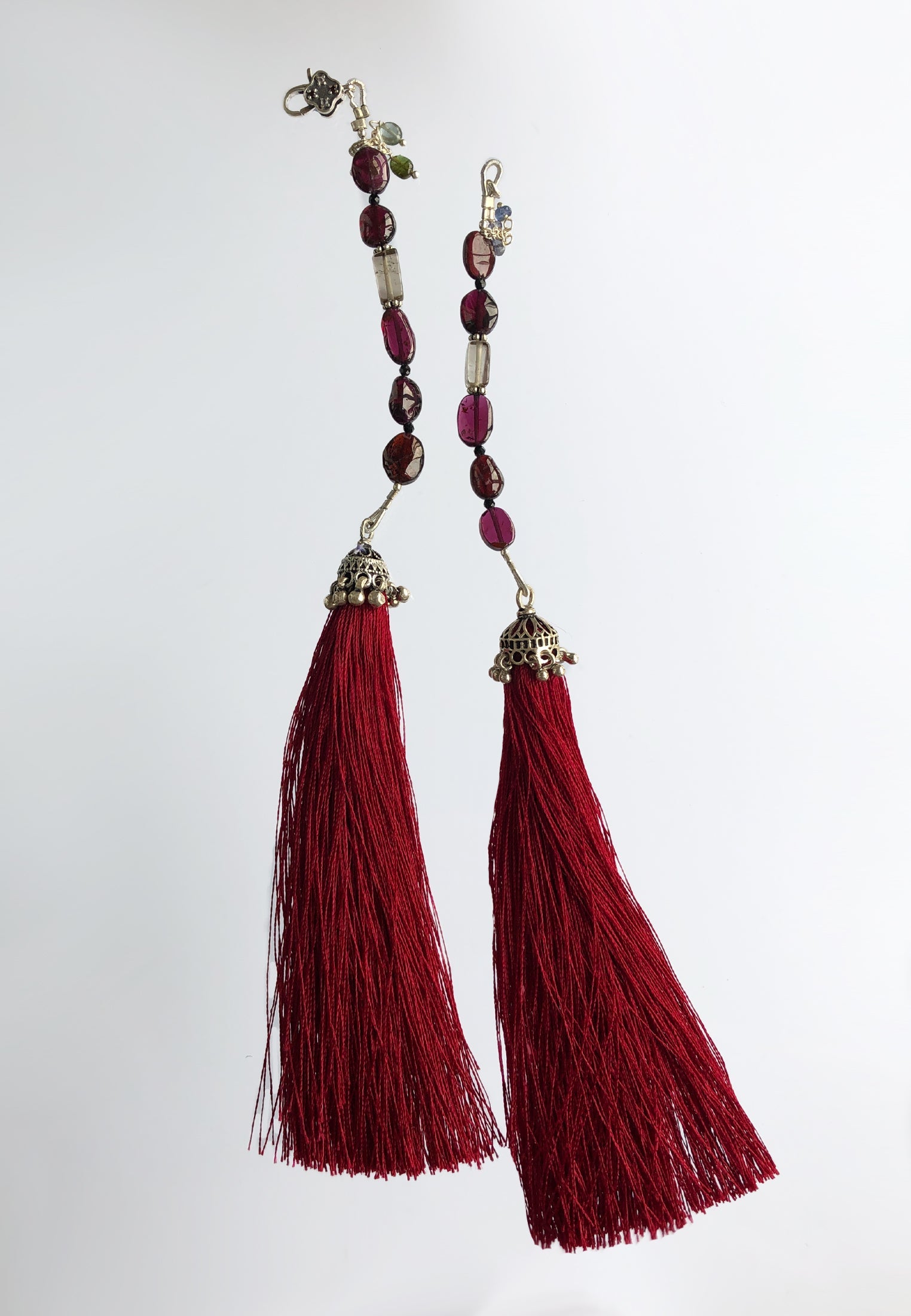 RED TASSEL 1