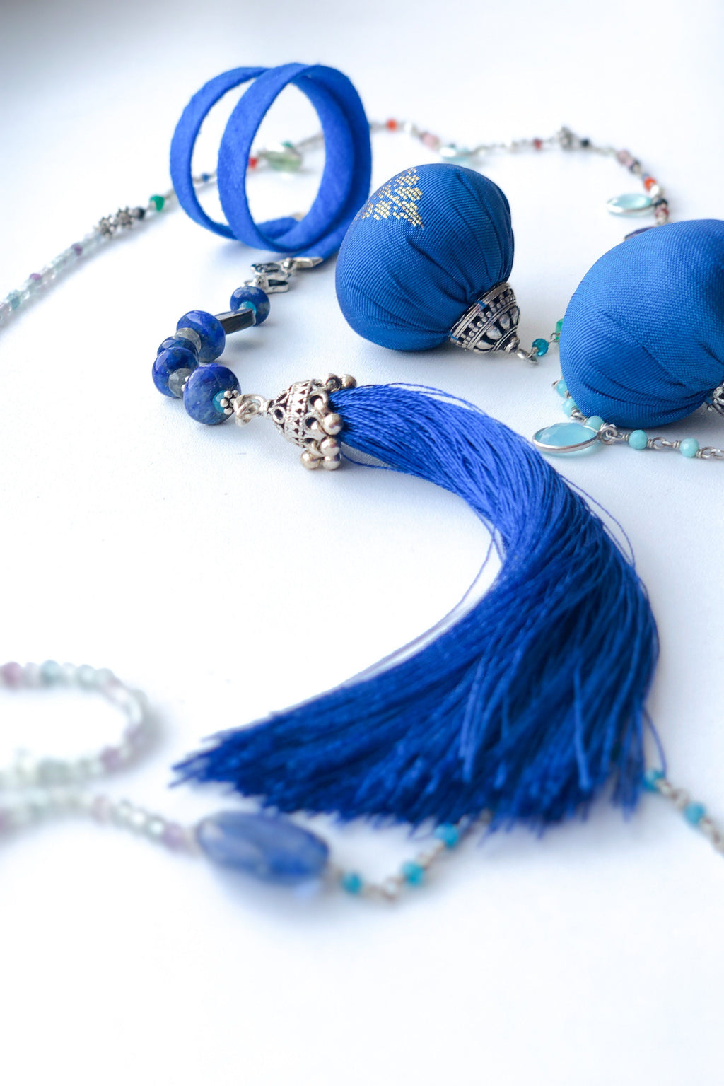 ROYAL BLUE